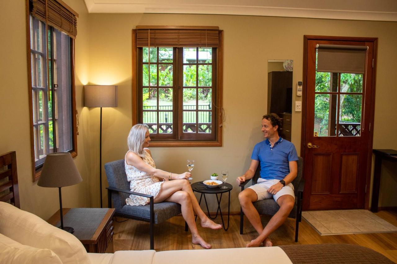 Sunshine Valley Cottages Woombye ภายนอก รูปภาพ